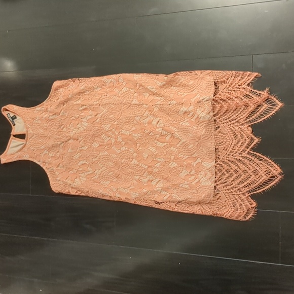 Small Petite Express peach pink lace flapper boho sleeveless dress. - Picture 3 of 6